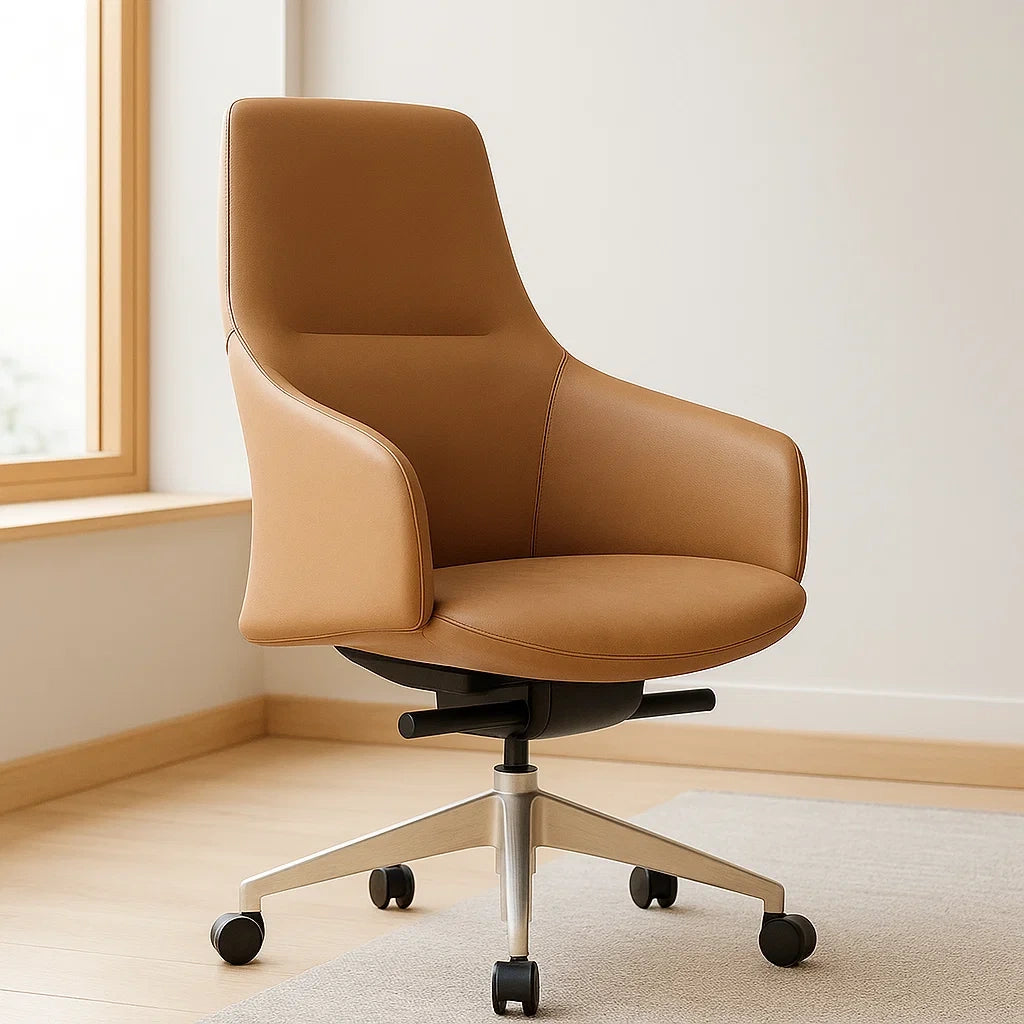 Chaise de bureau en similicuir marron avec accoudoirs et base métallique réglable